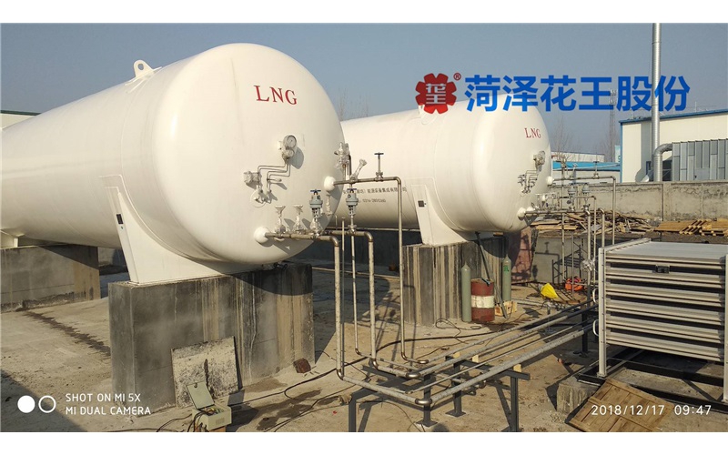 LNG儲(chǔ)罐罐底的制作安裝